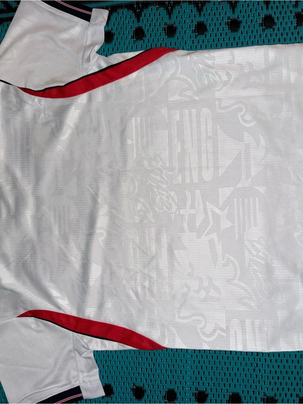 Nike Childrens England 2026 Worldcup Jersey+ Shorts/Kit (Size 28)(Kids) - Picture 4 of 6